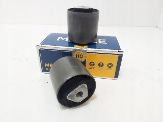 TULEJA TULEJE WAHACZA PRZÓD BMW E60 E61 525 530d